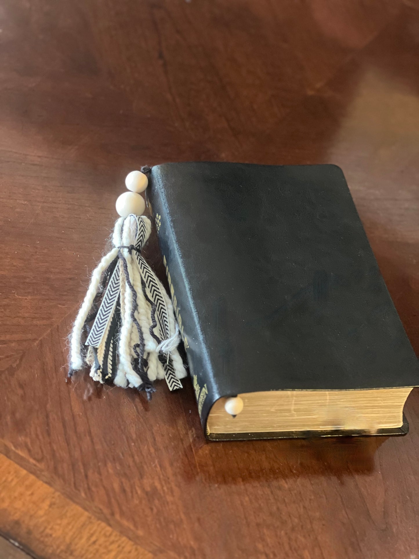 Neutrals Bible Tassle